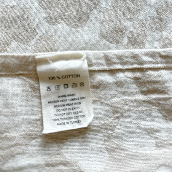 Jillian Harris x One Wednesday Leopard Print 100% Cotton Wrap Throw Blanket - Picture 6 of 7